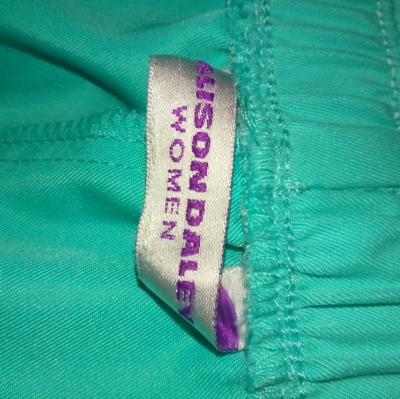 Allison Daley 18 Pull-On Turquoise Stretch Capri Pants - Picture 4 of 5